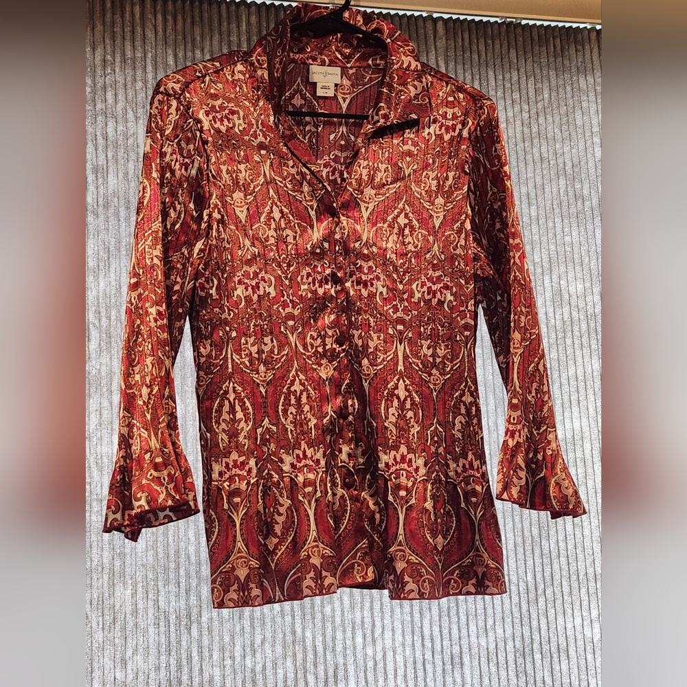 Women's Jacqueline Smith 3/4 sleeve in an array 0f warm colors in a large